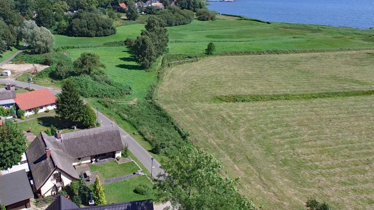 Wg Bernstein - Reetdachhaus - Ruhe Und Seeblick Sellin  Dış mekan fotoğraf